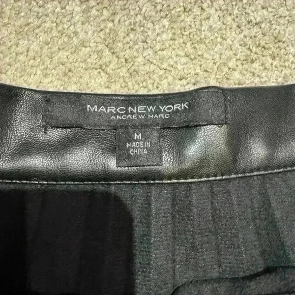 Marc New York, Andrew Mark, Black Pleather Skirt Size Met - Picture 6 of 6
